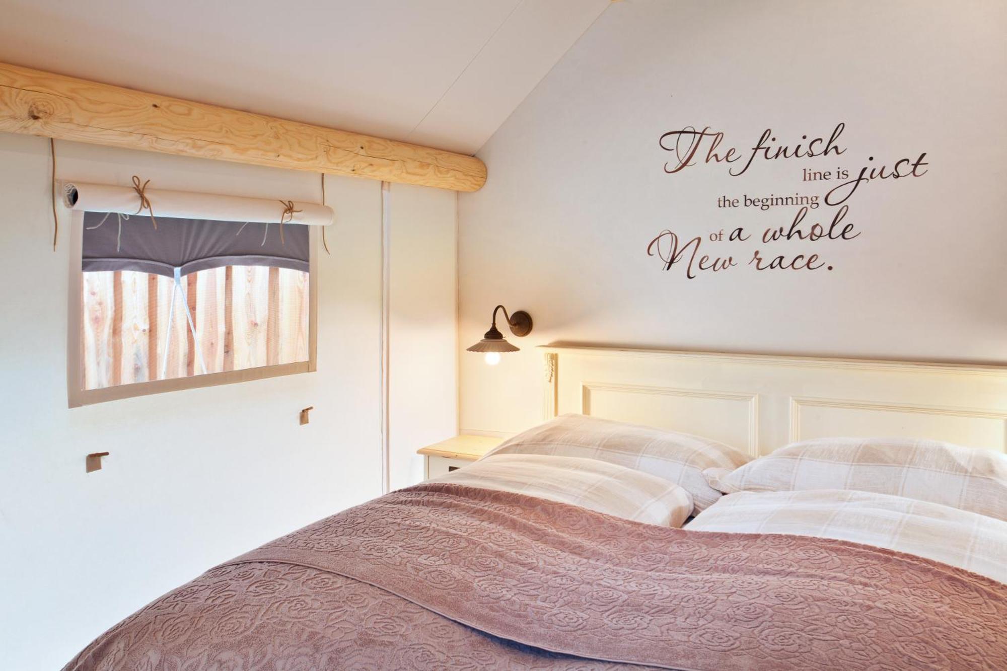 Herbal Glamping Resort Ljubno Екстер'єр фото