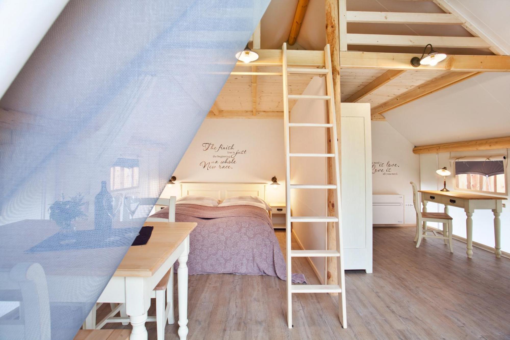 Herbal Glamping Resort Ljubno Екстер'єр фото