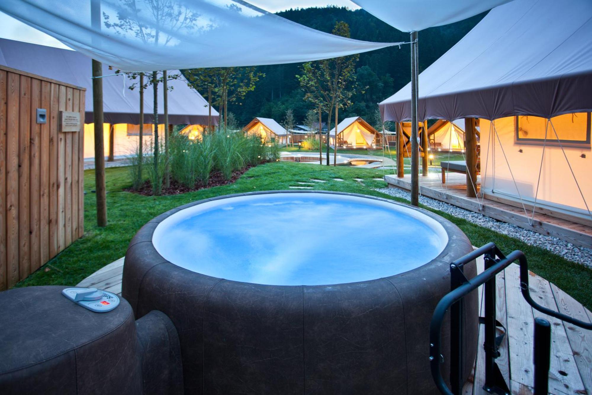 Herbal Glamping Resort Ljubno Екстер'єр фото
